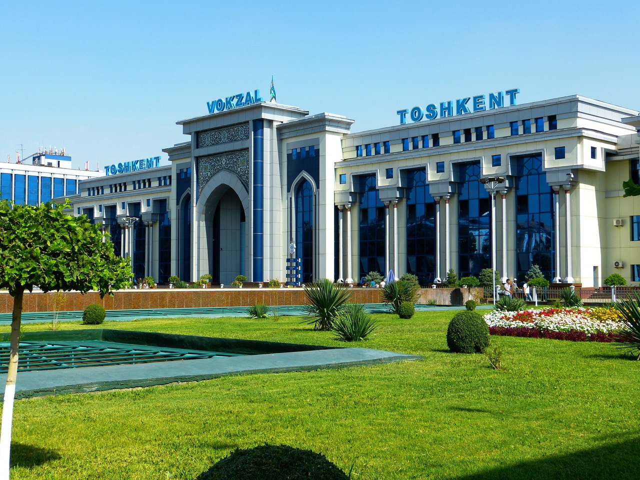 Tantalizing Tastes and Tashkent Treasures